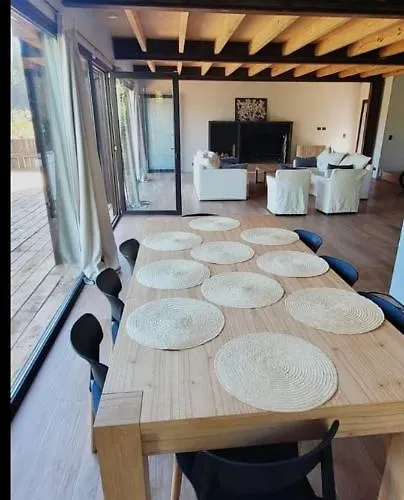 Paihuen: Casa Moderna Con Vista