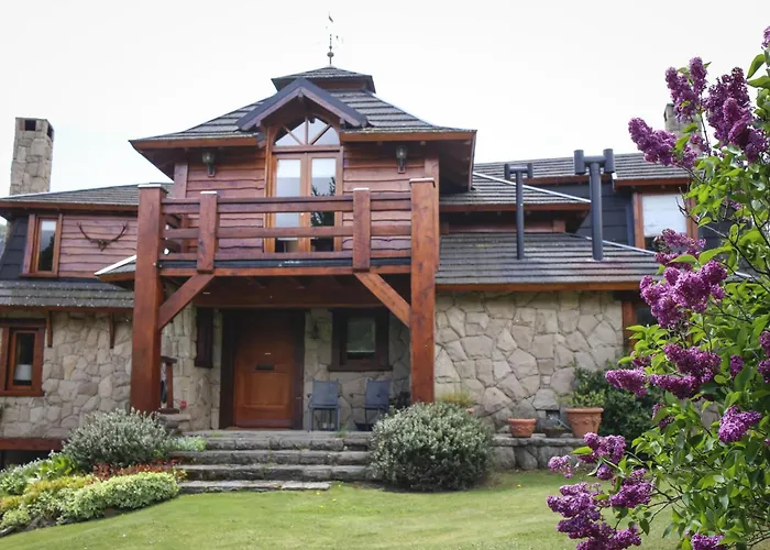 Residencia con alma patagónica en Arelauquen Golf&Country Club